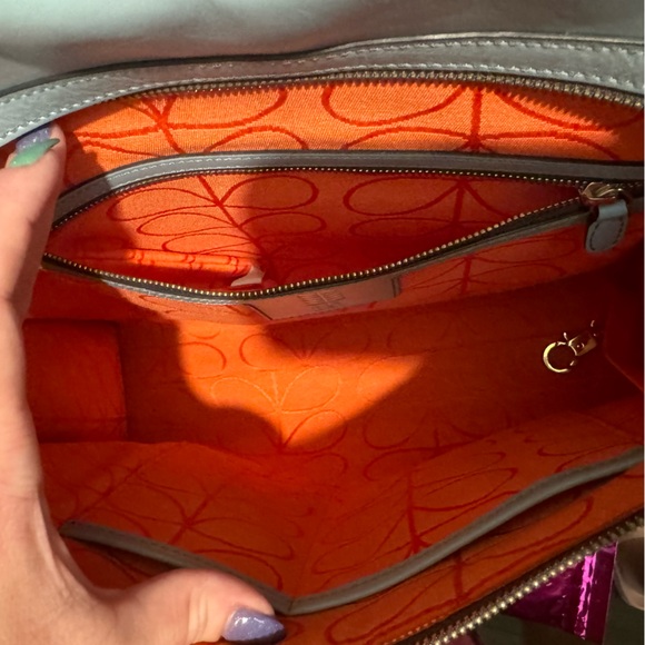 Orla Kiely Blue Punched Stem Leather Zip Crossbody Convertible Backpack Handbag - Picture 10 of 16